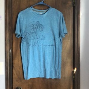 Blue graphic t-shirt